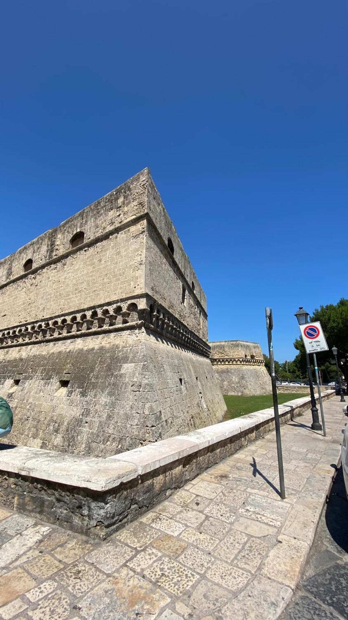 Arco Vanese Бари Экстерьер фото